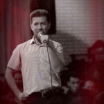 نوحه تیغی که بین سجده شکسته سر مرا، قبلا قلاف او کمرم را شکسته با نوای حسن حسین خانی نوحه تیغی که بین سجده شکسته سر مرا، قبلا قلاف او کمرم را شکسته با نوای حسن حسین خانی